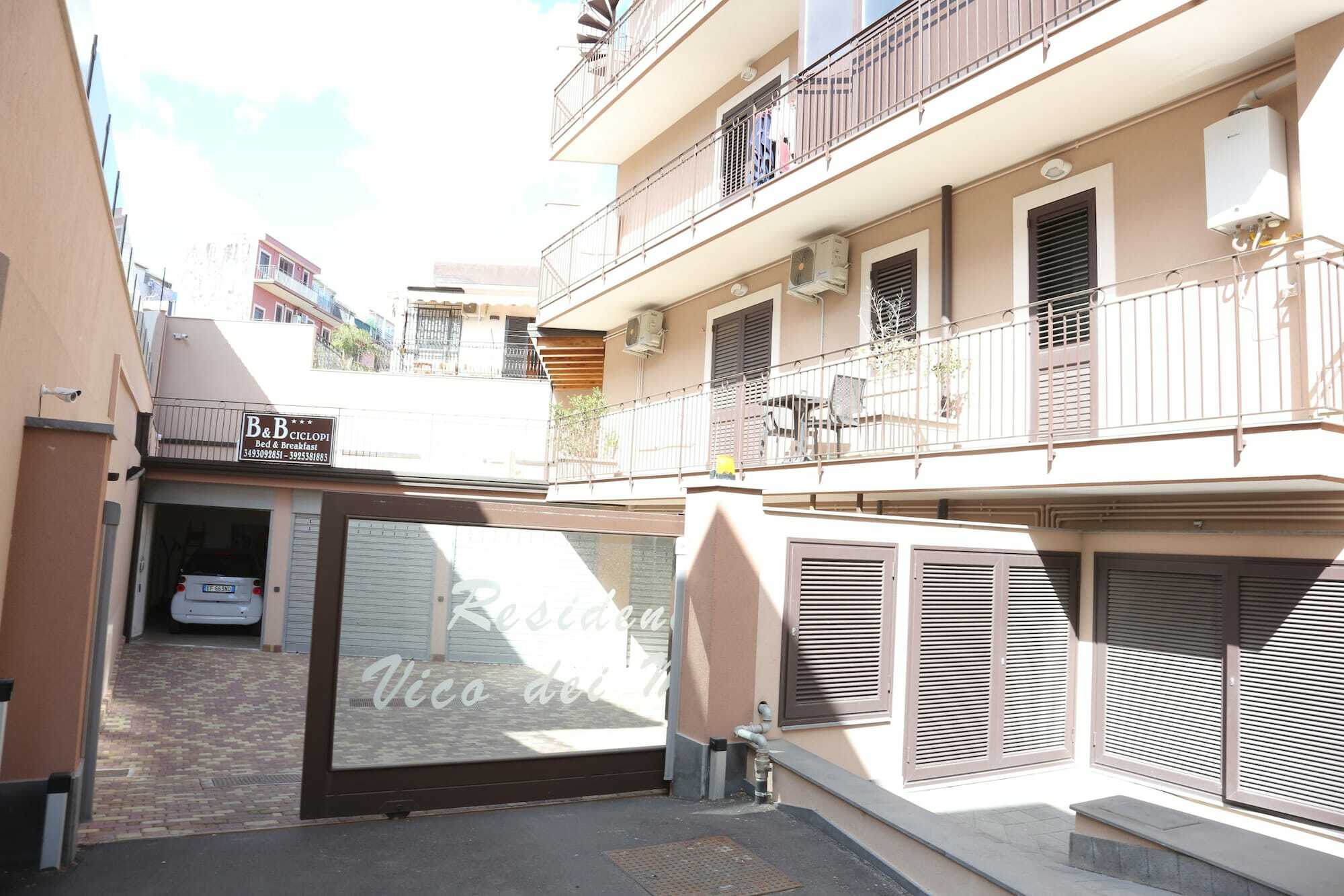 B&B Ciclopi Aci Castello Exterior foto